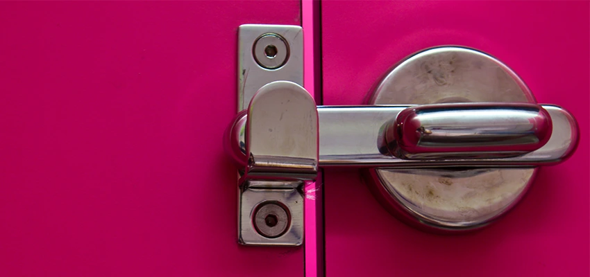 Childproof Gate Lock in Cicero, Illinois